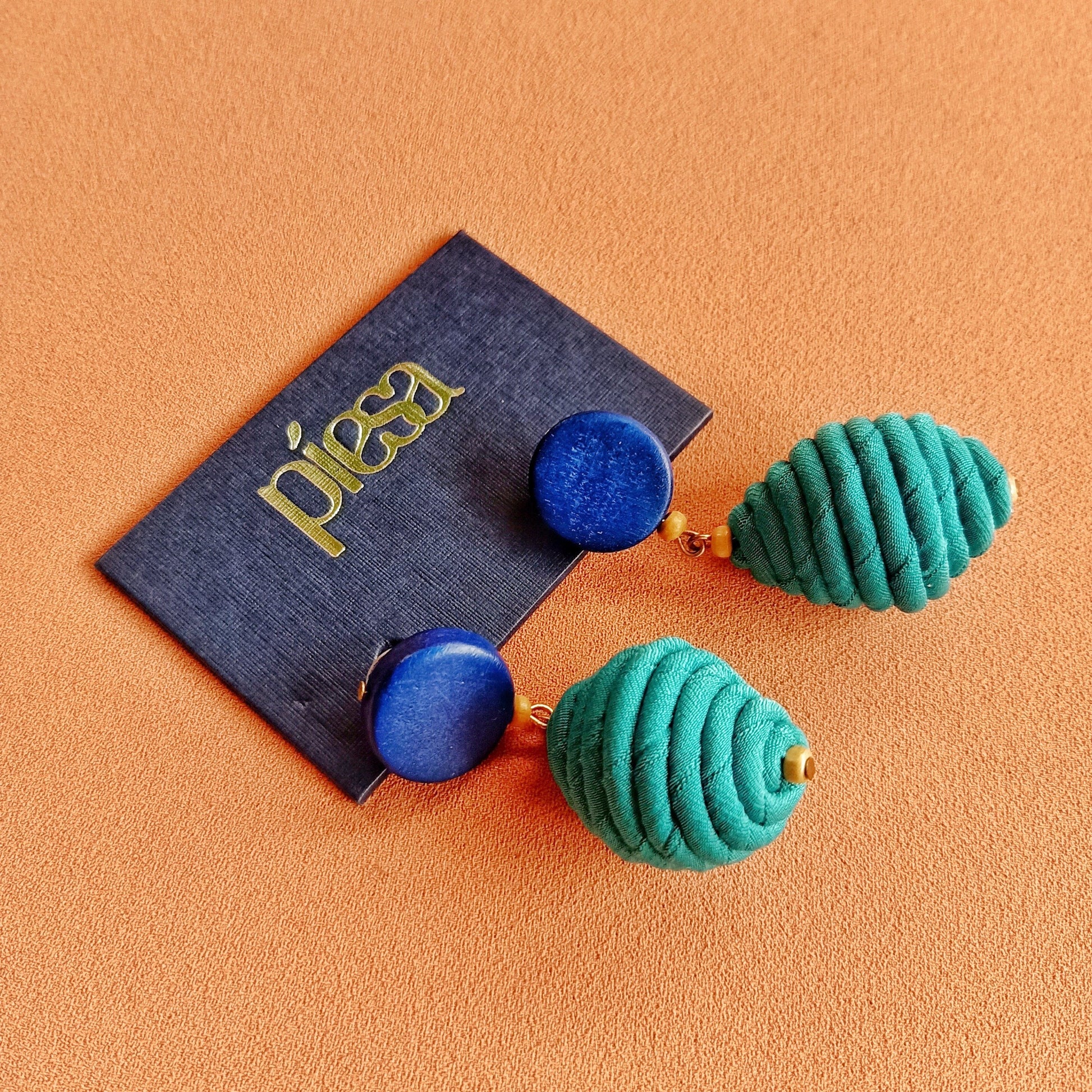 Beehive Earrings Fashion Piesa