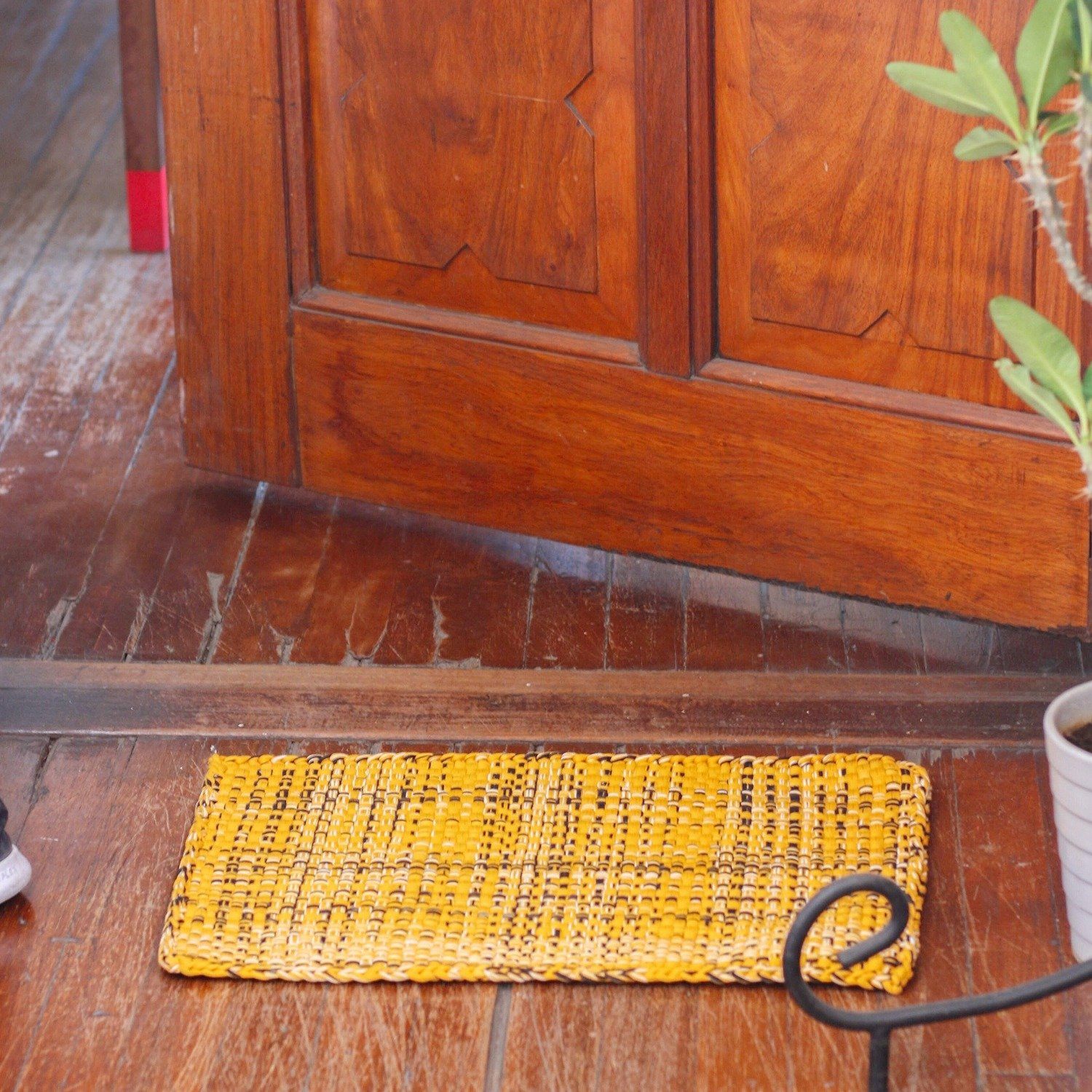 Regular Rugs - Stripes Living Rags2Riches