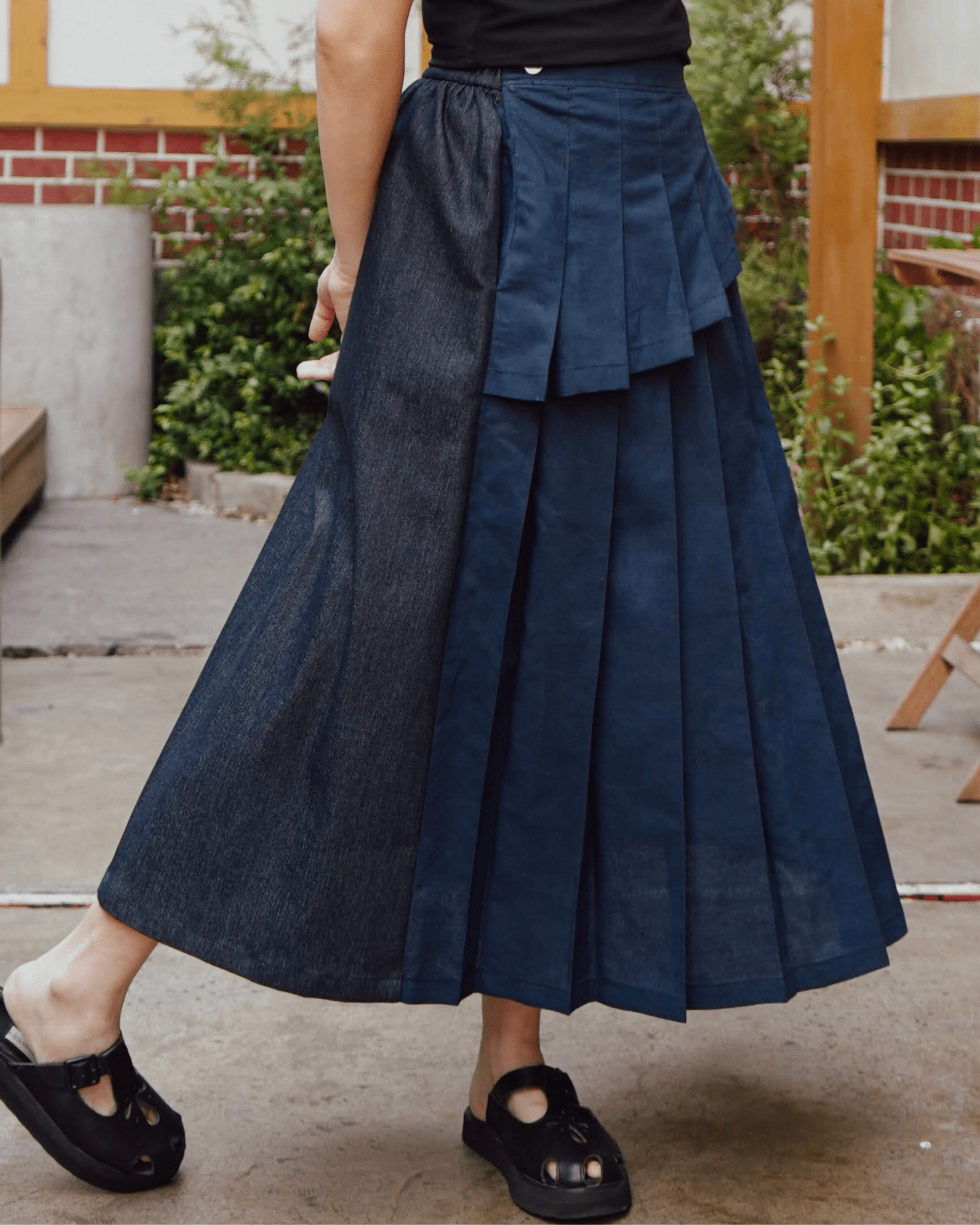 2-Way Pleated Wrap Skirt Navy Blue Fashion R2R On Repeat