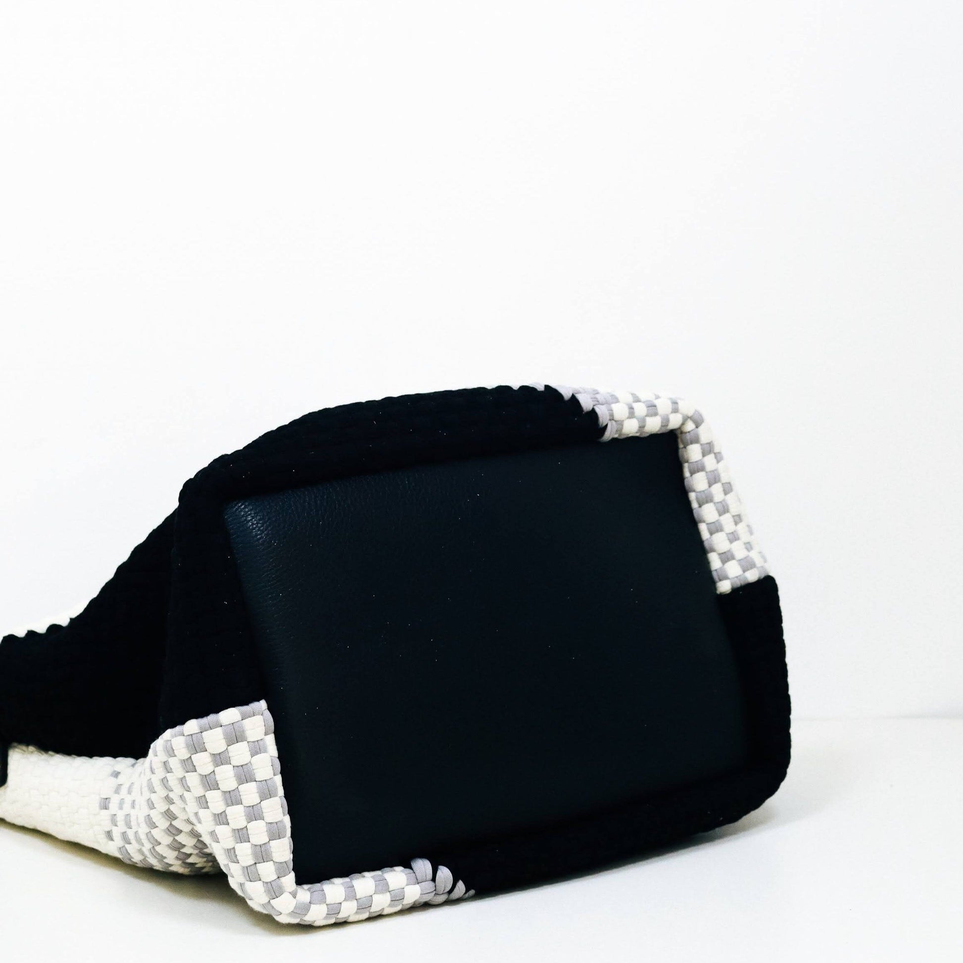 Buslo Diagonal Weave - Black & Gray Fashion Rags2Riches