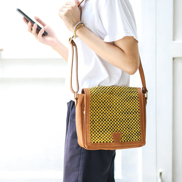 [SAMPLE] Travel Bag Crossbody Tan Fashion Rags2Riches