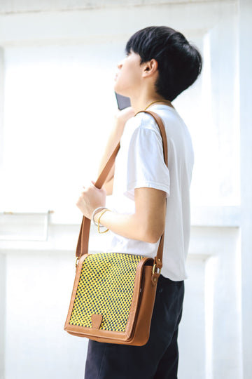 [SAMPLE] Travel Bag Crossbody Tan Fashion Rags2Riches